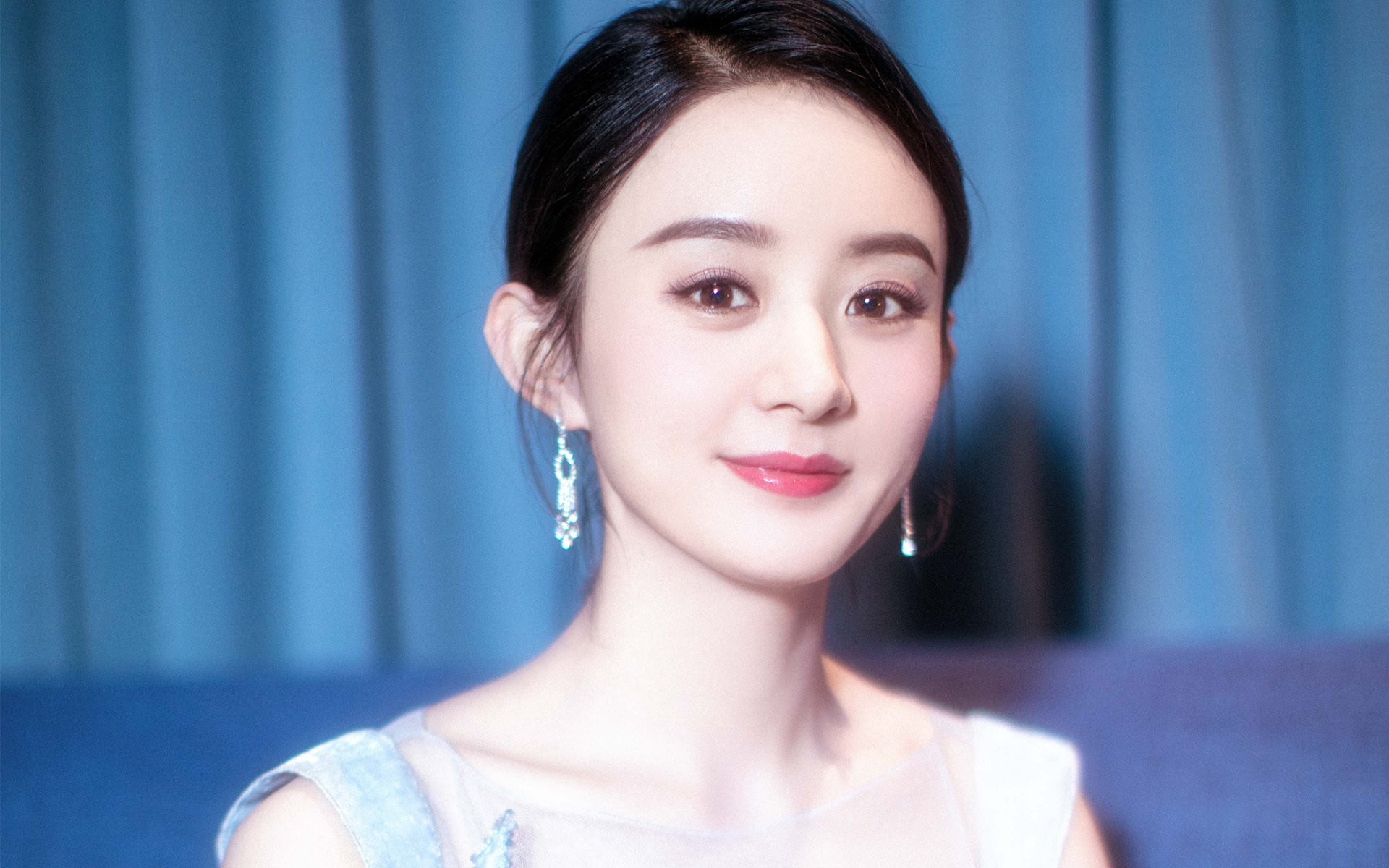 足球模拟运营对抗系统进驻俱乐部管理层，足球模拟经营游戏