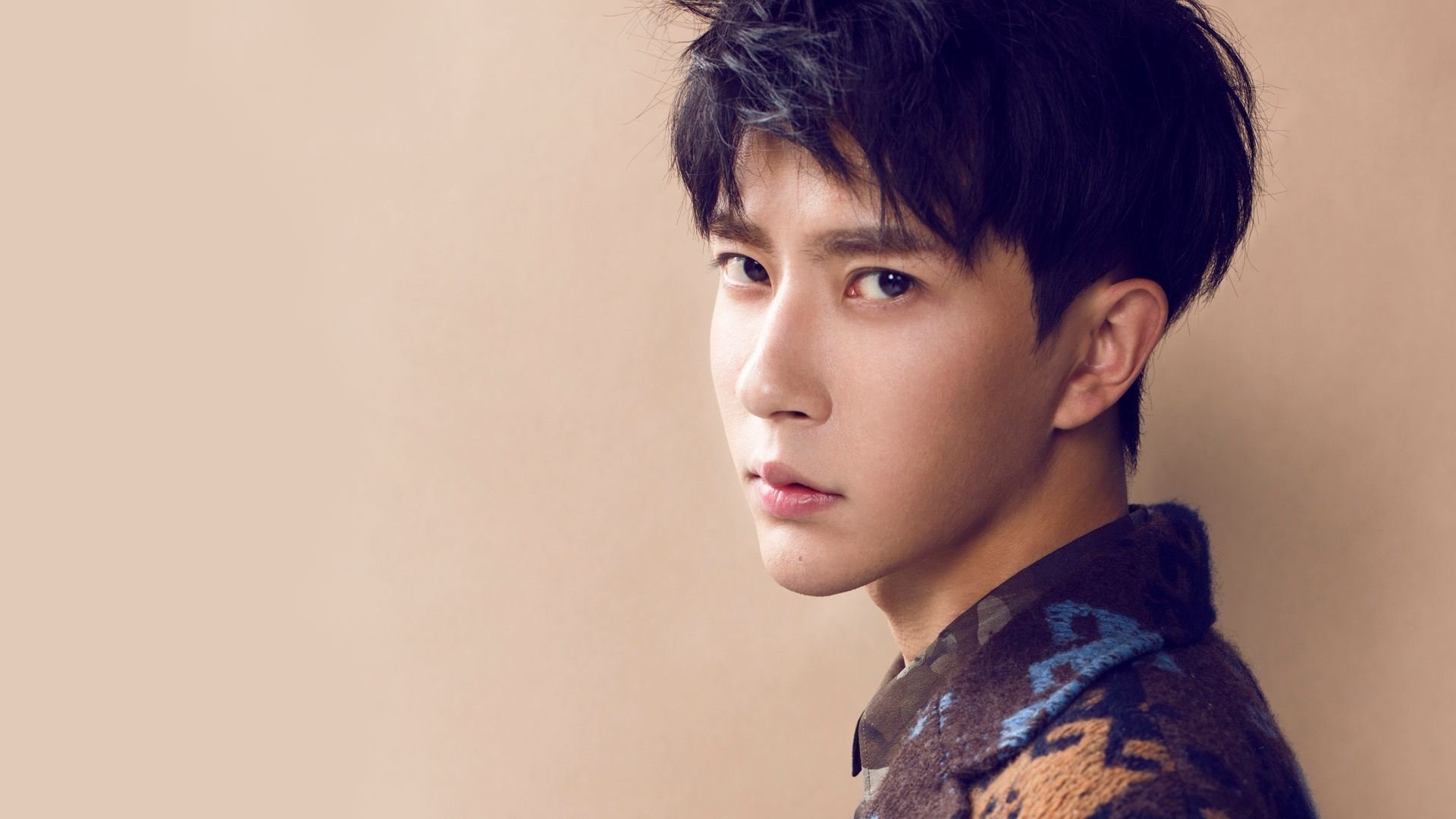 五大联赛是否更依赖数据分析来进行阵容调整,五大联赛啊